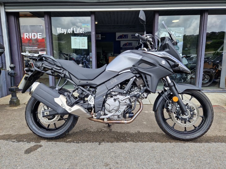 Suzuki V-STROM 650