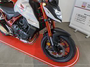 Used Honda CB750 HORNET CB750 HORNET for sale in Newcastle-under-Lyme | Image 2