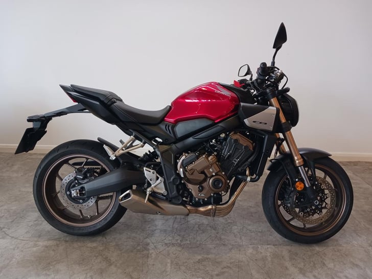 HONDA CB650R E-CLUTCH