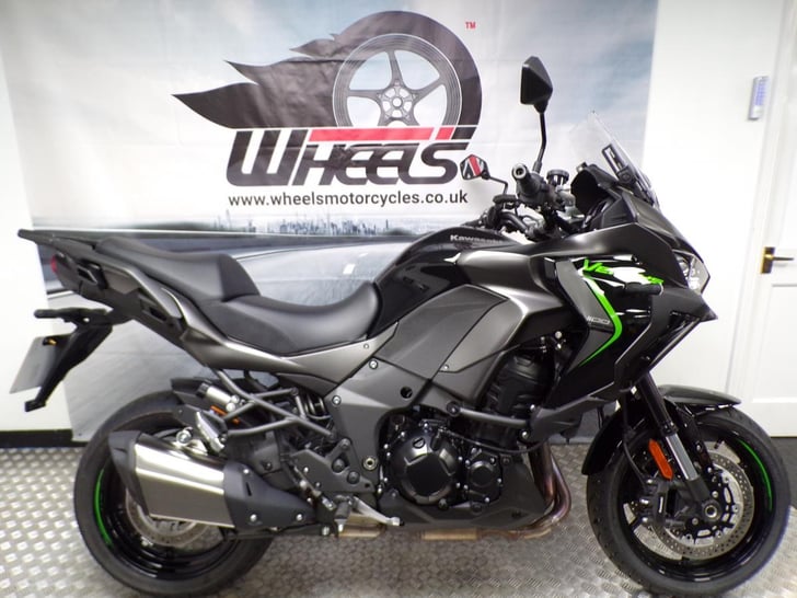 KAWASAKI Versys 1100