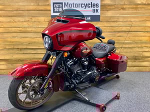 Used Harley-Davidson STREET GLIDE SPECIAL ANNIVERSARY STREET GLIDE SPECIAL ANNIVERSARY for sale in Swindon | Image 2