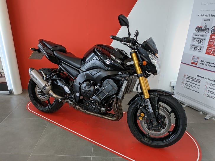 Yamaha FZ8