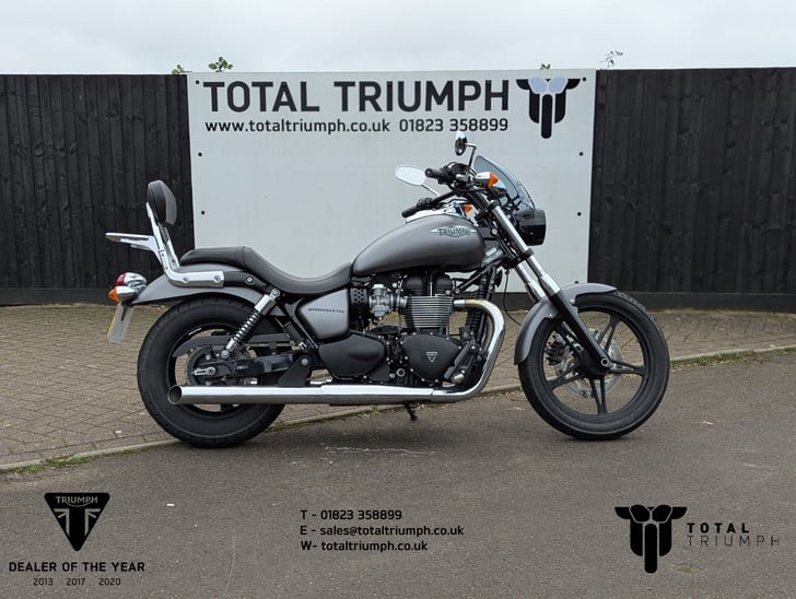 TRIUMPH SPEEDMASTER 865