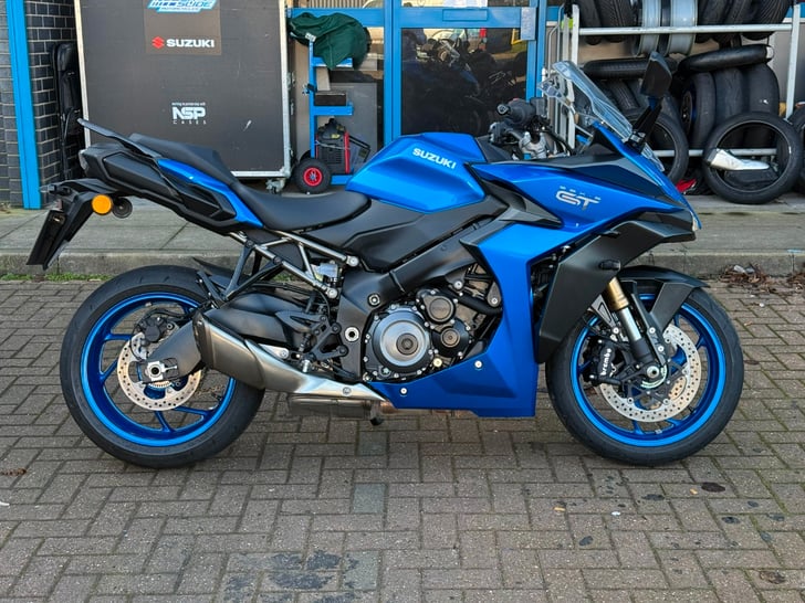 Suzuki GSX-S1000GT