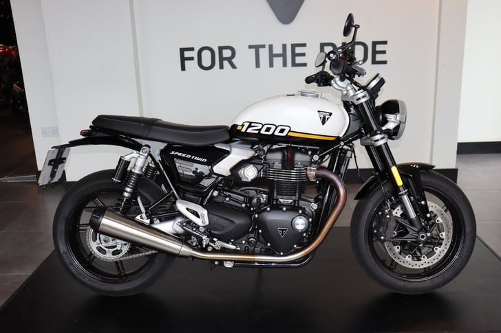 Triumph SPEED TWIN 1200