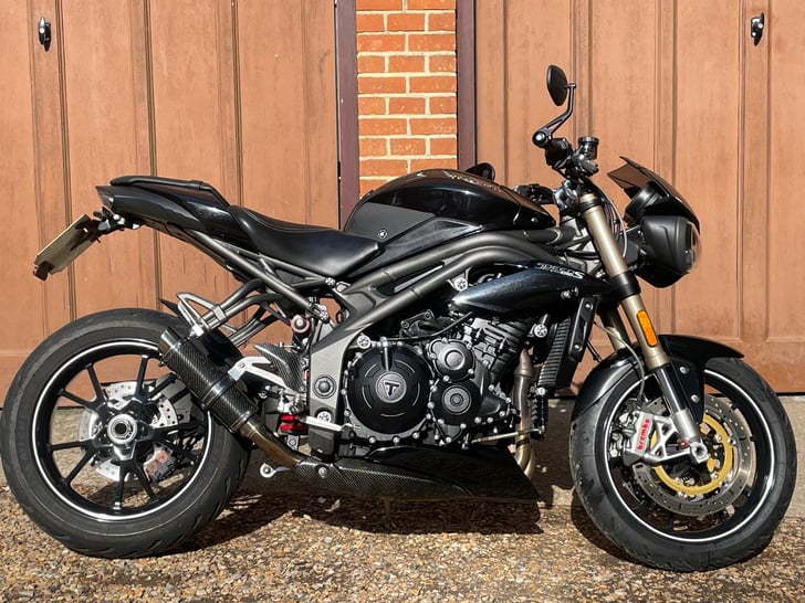Triumph SPEED TRIPLE 1050