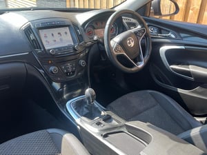 Used Vauxhall INSIGNIA INSIGNIA 1.4I TURBO TECH LINE EURO 6 (S/S) 5DR for sale in Chesterfield | Image 2