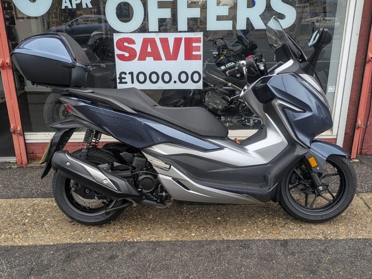Honda FORZA 300