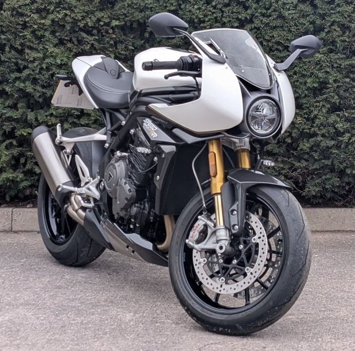 TRIUMPH SPEED TRIPLE 1200 RR