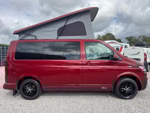Used Volkswagen TRANSPORTER TRANSPORTER for sale in Preston | Image 2