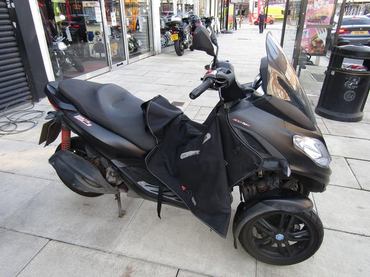 Piaggio MP3 300 SPORT HPE