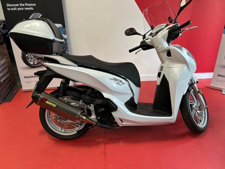 Honda SH300I