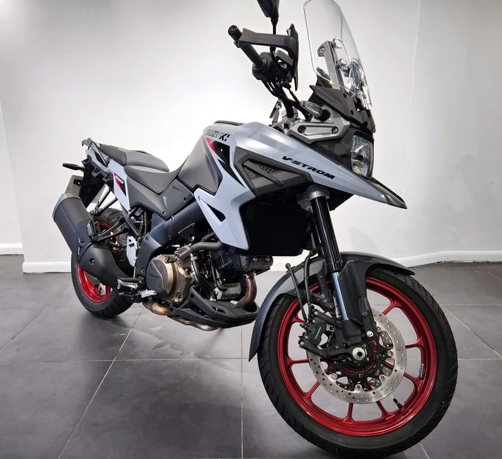 Suzuki V-STROM 1050