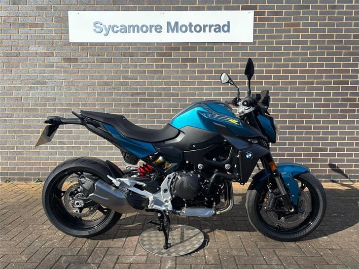 BMW F 900 R