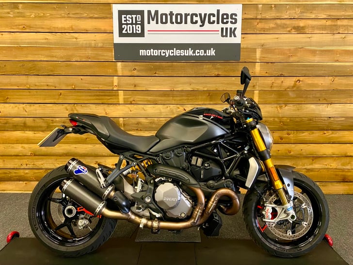 Ducati MONSTER 1200 S