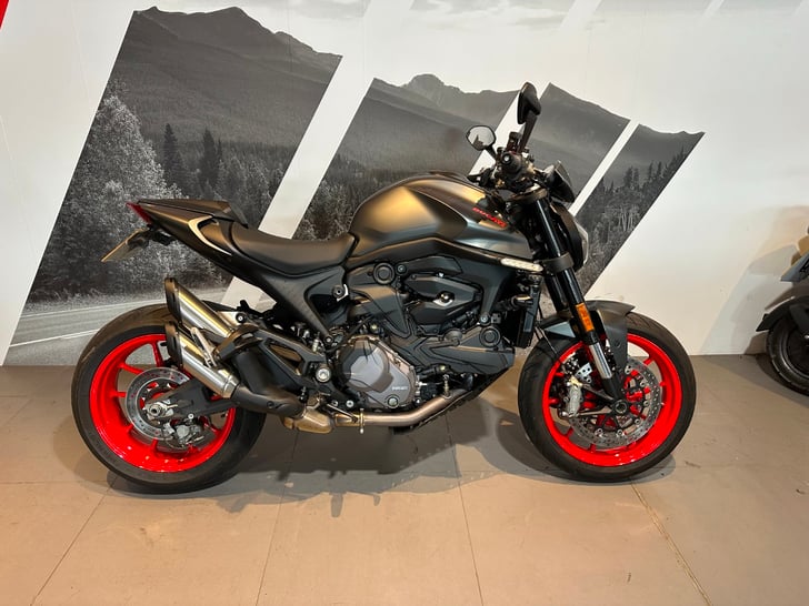Ducati MONSTER 937