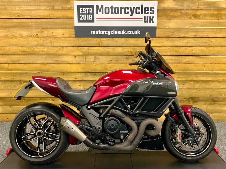 DUCATI DIAVEL TITANIUM