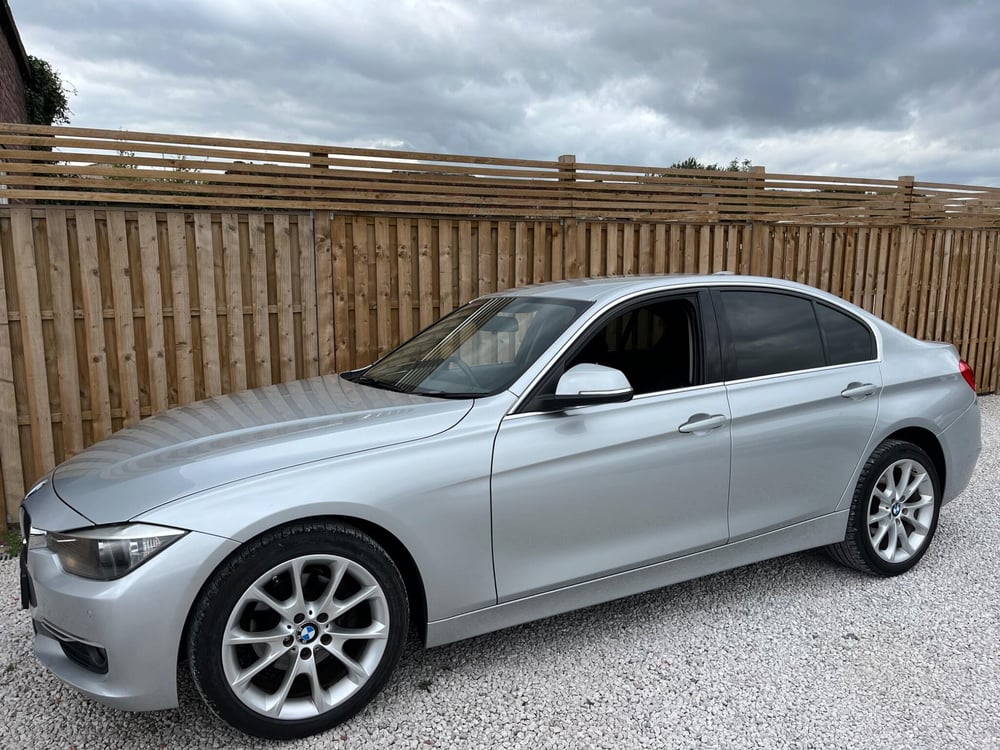 Used BMW 3 SERIES 3 SERIES 2.0 320D LUXURY EURO 5 (S/S) 4DR for sale in Chesterfield