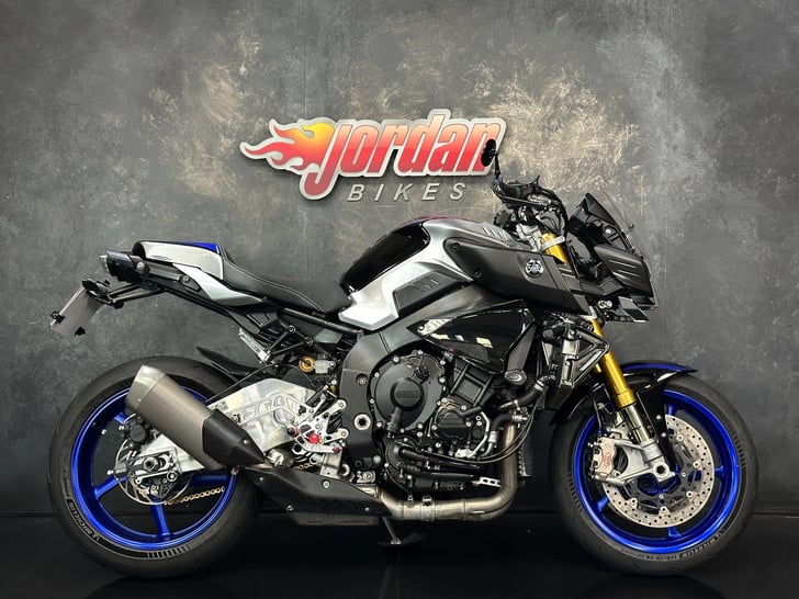 Yamaha MT-10 1000 SP HYPER-NAKED