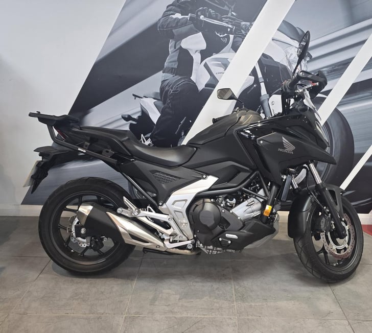 HONDA NC750X DCT
