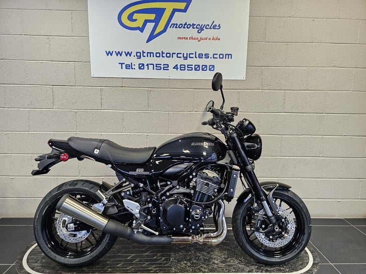 KAWASAKI Z900RS BLACK BALL 