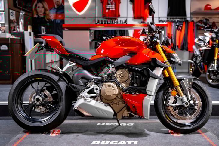 Ducati STREETFIGHTER V4 S