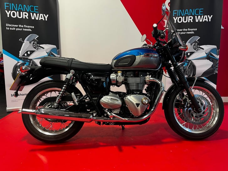 Triumph BONNEVILLE T120