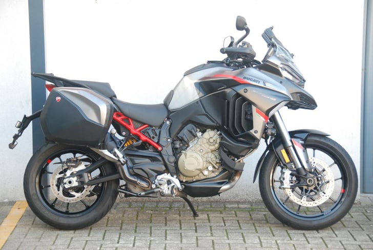 DUCATI MULTISTRADA V4 S GRAND TOUR