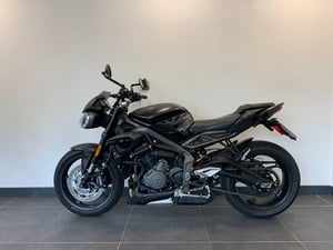 Used Triumph STREET TRIPLE 765 STREET TRIPLE 765 RR LOW for sale in Newcastle | Image 2
