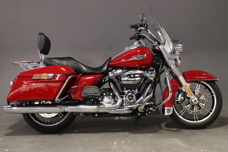 Harley-Davidson TOURING FLHR ROAD KING