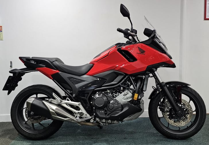 Honda NC750X MANUAL 