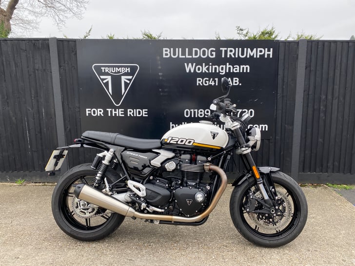 Triumph SPEED TWIN 1200