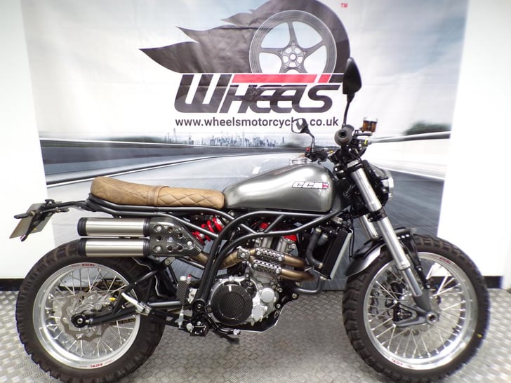 Ccm INFINITE MAVERICK 