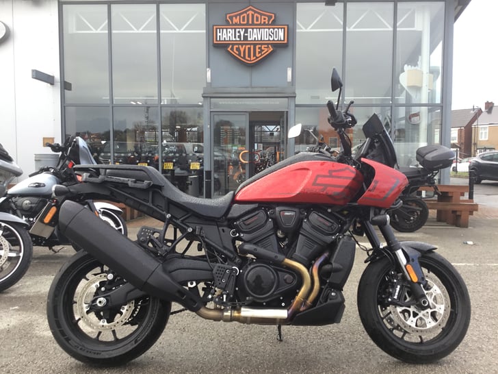 HARLEY-DAVIDSON PAN AMERICA 1250ST