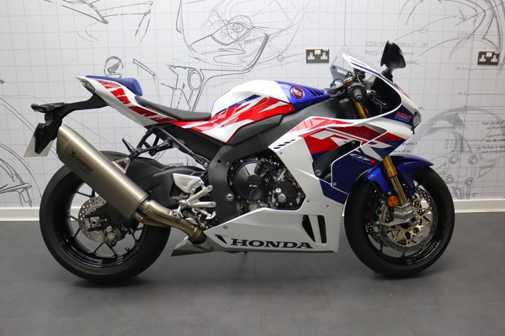 Honda CBR1000SPN 
