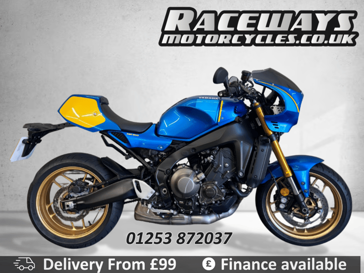 YAMAHA XSR900