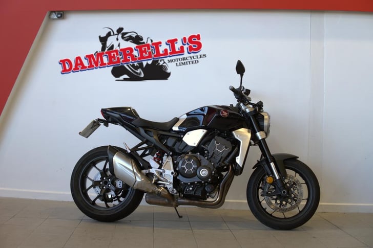 Honda CB1000RAK