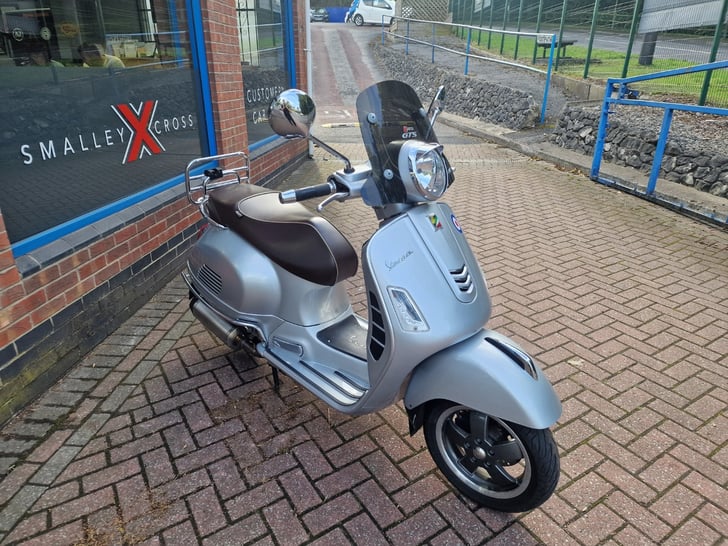 Vespa GTS Super 300 4V ABS