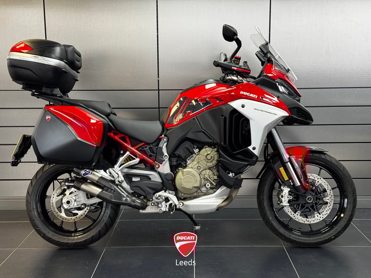 Ducati MULTISTRADA V4 S TRAVEL & RADAR