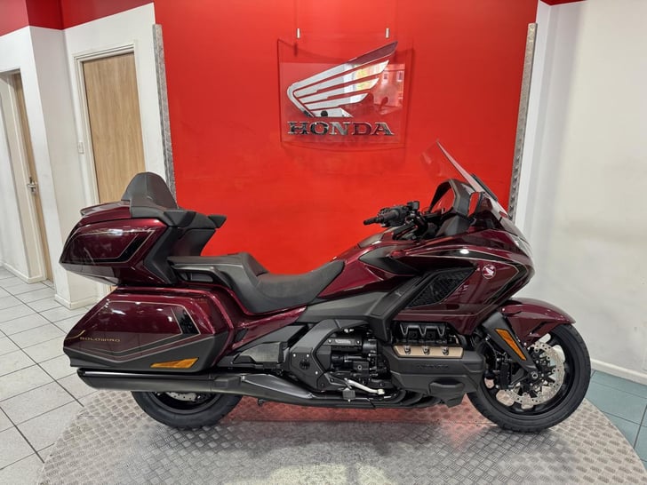Honda GL1800 GOLD WING TOUR DCT 50TH ANNIVERSARY 