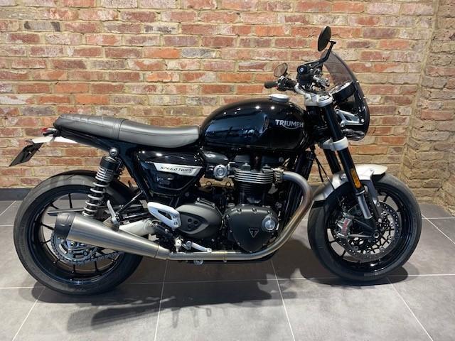 TRIUMPH SPEED TWIN