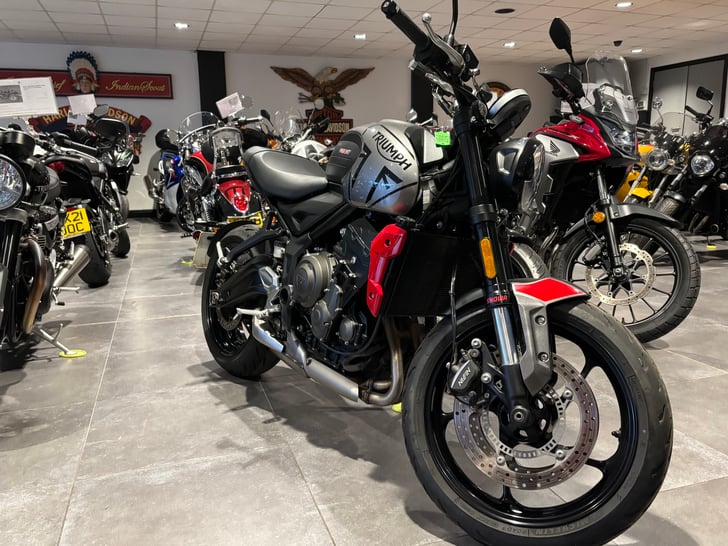 Triumph TRIDENT 660