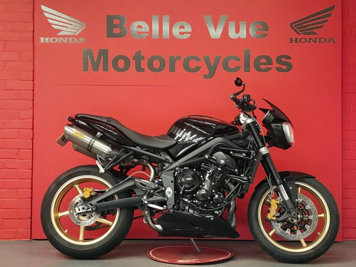 Triumph STREET TRIPLE R