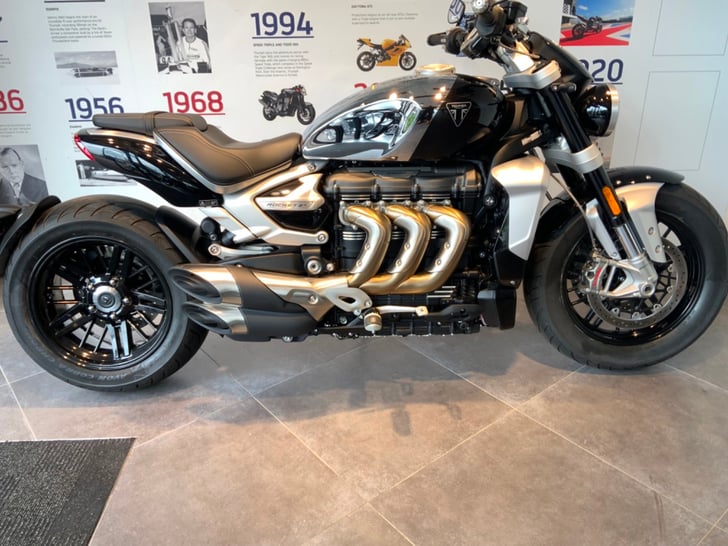 Triumph ROCKET 3 R