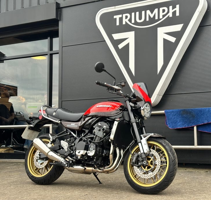 Kawasaki Z900 RS 900 MODERN CLASSIC