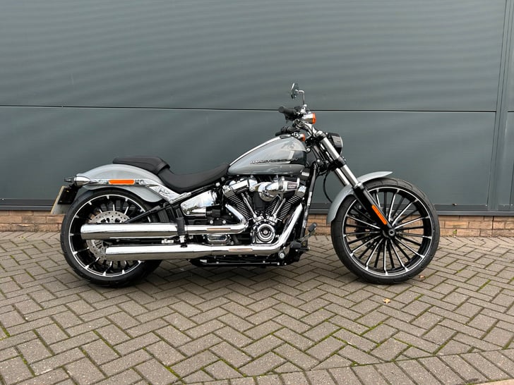 Harley-Davidson SOFTAIL BREAKOUT 117