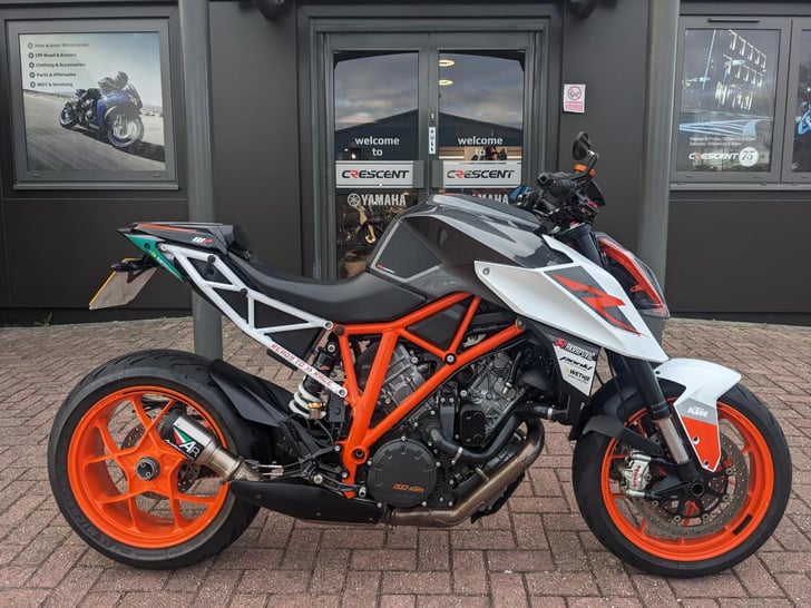 KTM 1290 SUPERDUKE R 18 