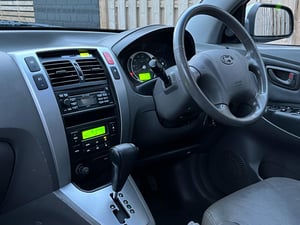 Used Hyundai TUCSON TUCSON 2.0 CRTD CDX 5DR for sale in Chesterfield | Image 3