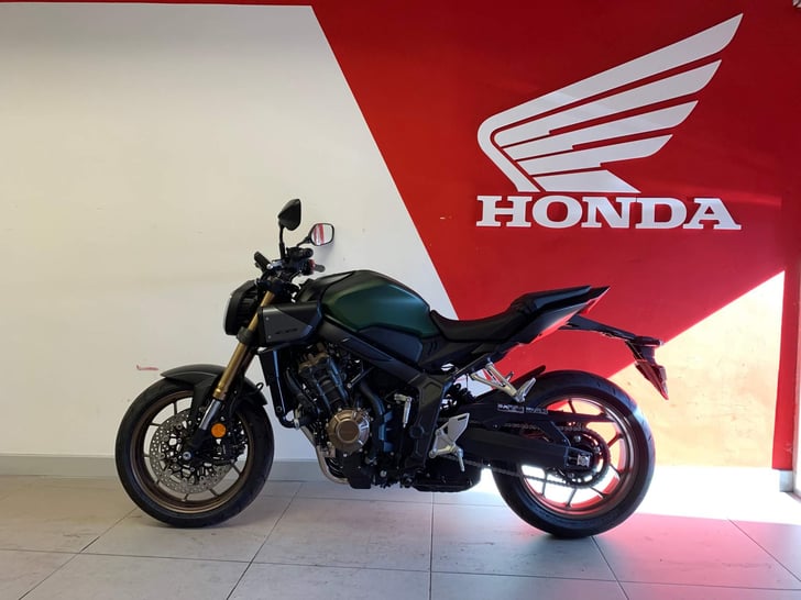 Honda CB650R E-Clutch