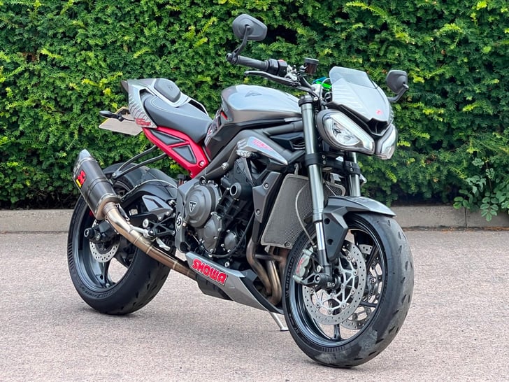 Triumph STREET TRIPLE 765 RS